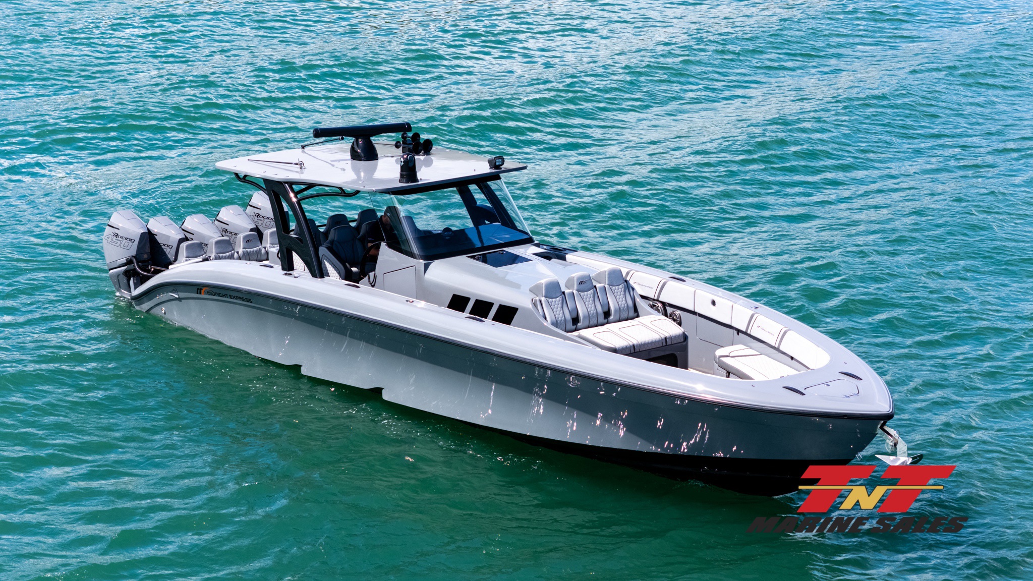 2023 Midnight Express 43 Solstice